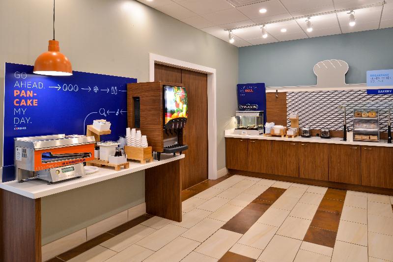 Holiday Inn Express Melbourne West By Ihg West Melbourne Buitenkant foto